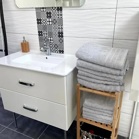 Holiday home Agreable Maison 3* En Bord De