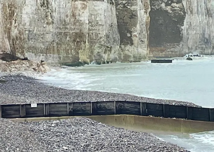 Hébergement de vacances Maison 3* En Bord De